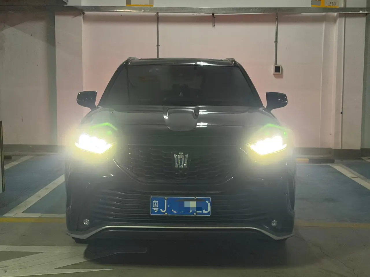 Toyota 2023 Crown Land Release 2.5 Stepless Four-wheel Drive Premium Edition Automatic Gear 2