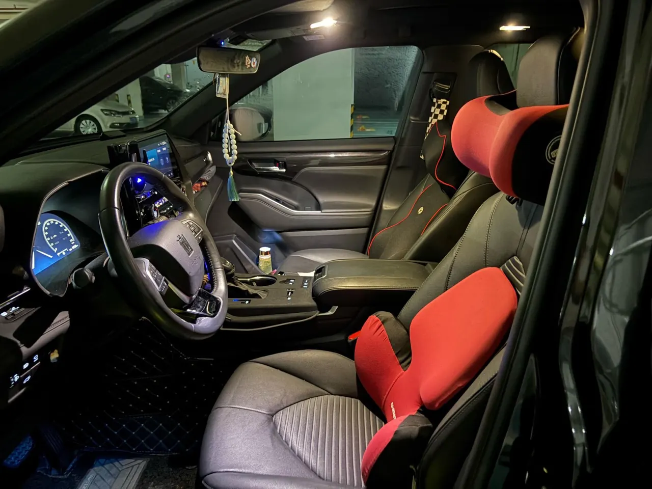 Toyota 2023 Crown Land Release 2.5 Stepless Four-wheel Drive Premium Edition Automatic Gear 4