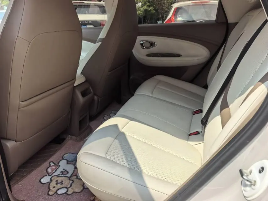 WuLing 2026 Plantronics Pro 330km Enjoy Automatic Gear 4