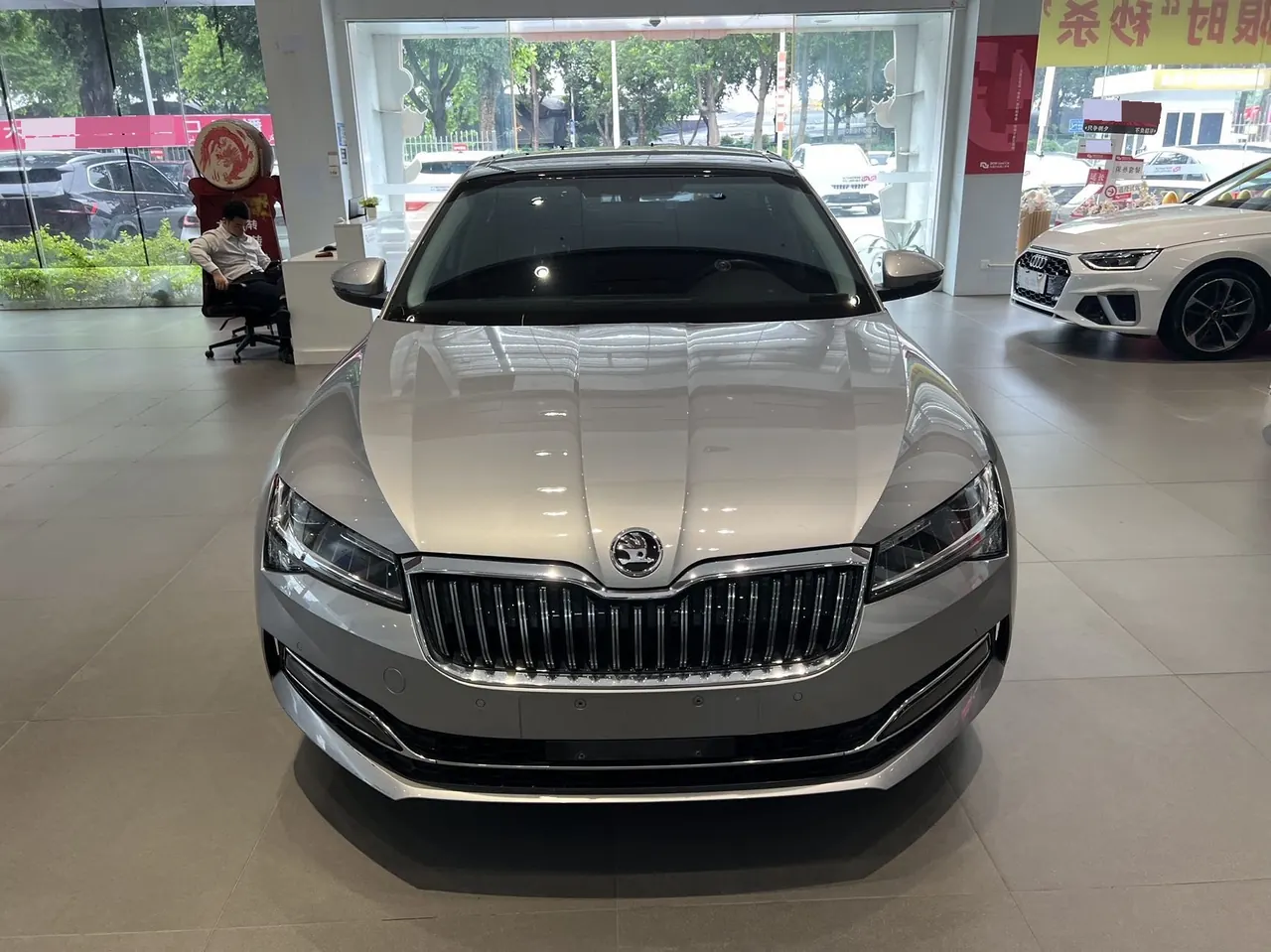 Skoda 2023 Express 1.4TSI TSI280 Premium Edition (Modified) Automatic Gear 2