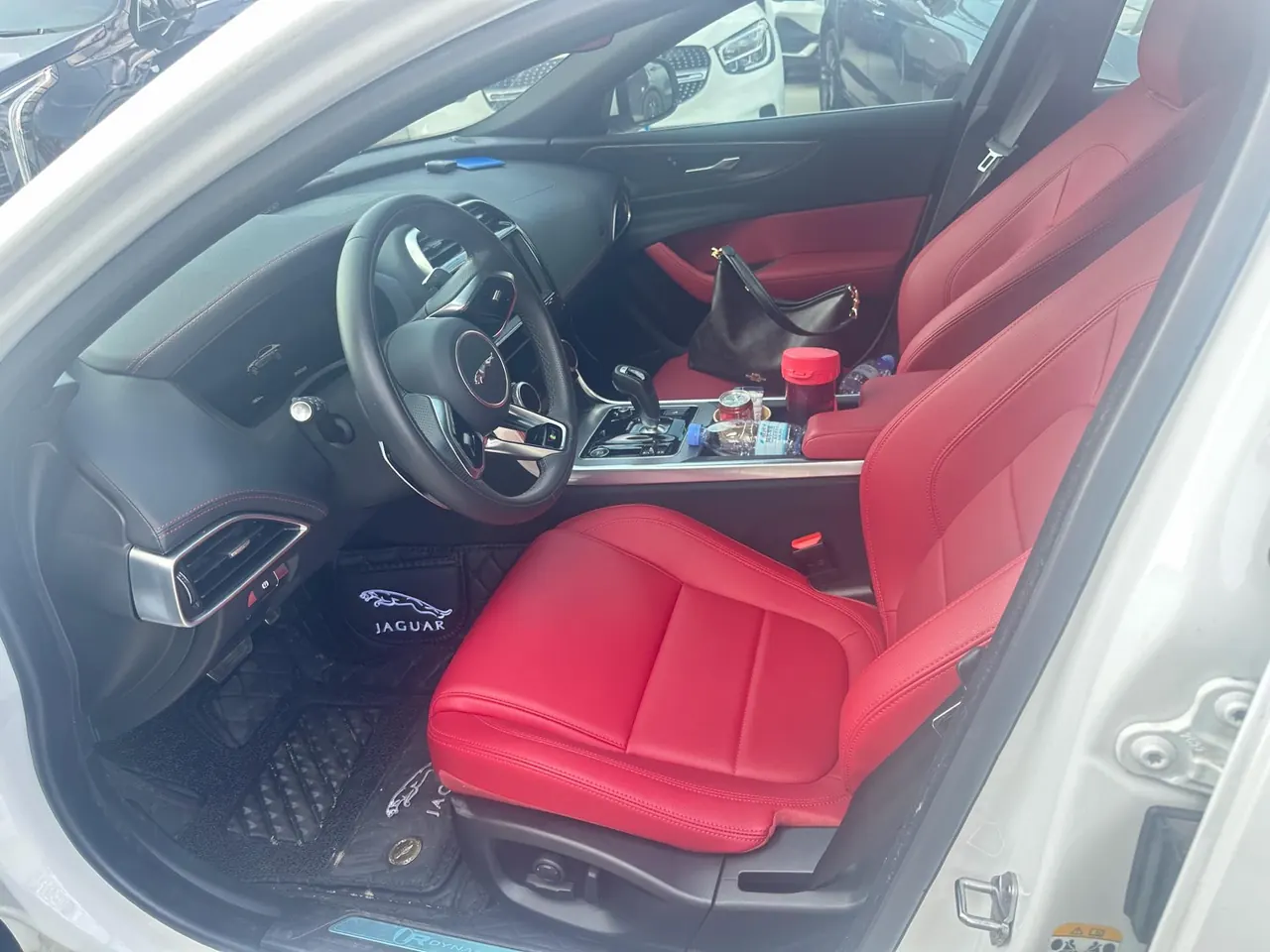 Jaguar 2023 XEL 2.0T 250PS R-DYNAMIC S Enterprising Sports Edition Automatic Gear 4