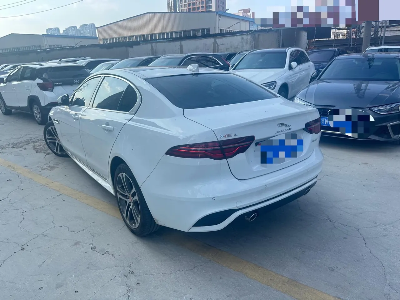 Jaguar 2023 XEL 2.0T 250PS R-DYNAMIC S Enterprising Sports Edition Automatic Gear 9