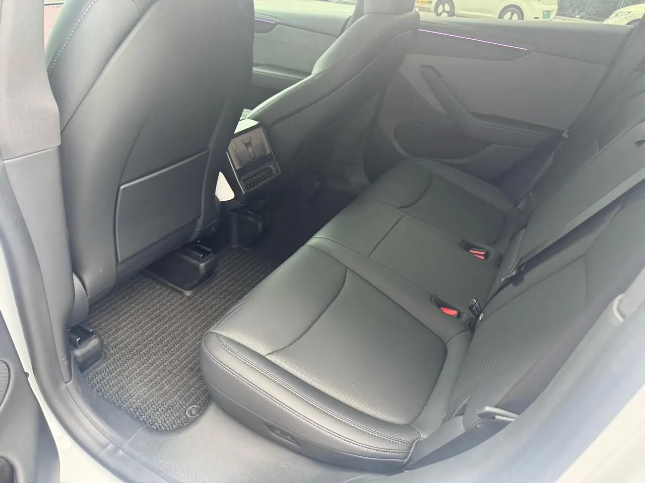 Tesla 2026 Model Y Rear-Wheel-Drive Automatic 10