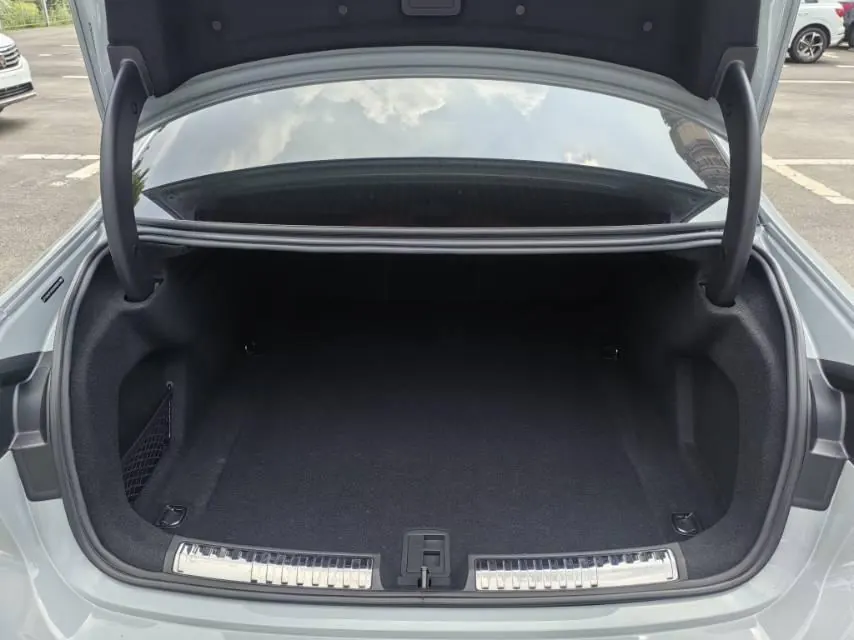 Audi 2026 A5L 2.0T Sport Plus Automatic 4