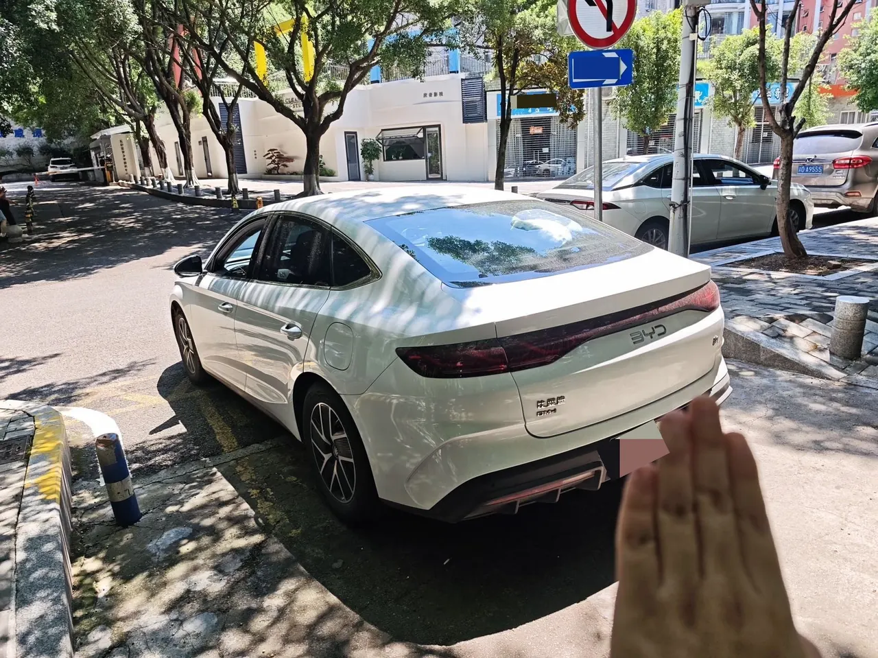 BYD 2024 Qin L DM-i 1.5 stepless 80KM Exceed automatic gear 4