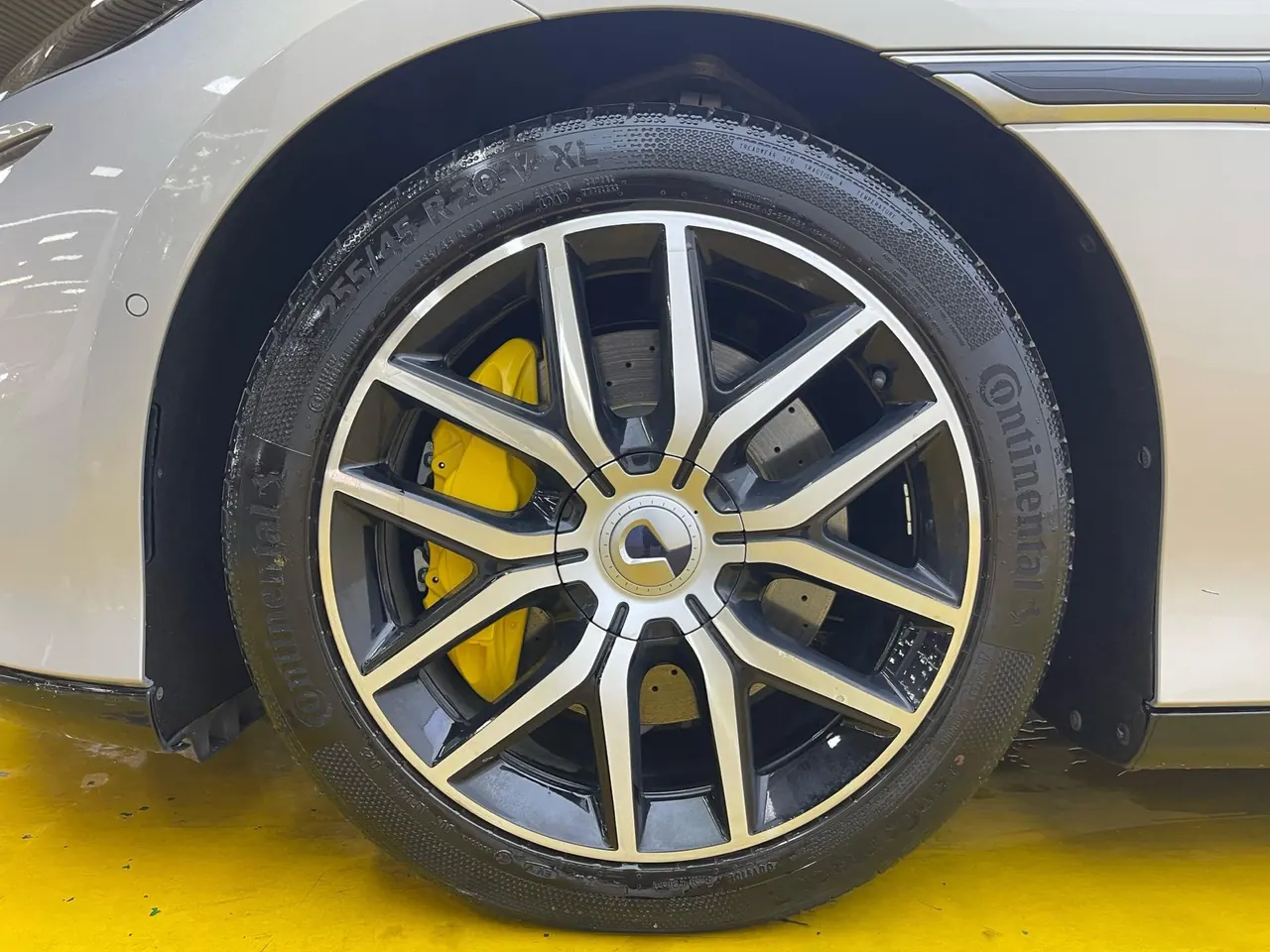 Denza 2024 Denza Z9GT 630 Four-wheel Drive Pro Edition Automatic Gear 9