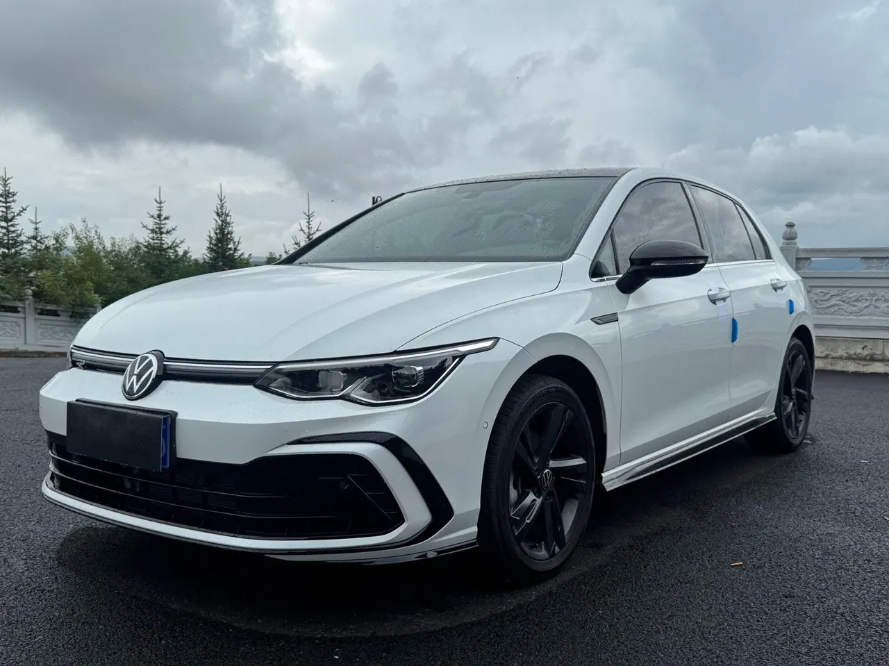 打开图片灯箱:Volkswagen 2023 Golf 8 R-Line 1.4TSI 280TSI Lite (Modified) Automatic Gear