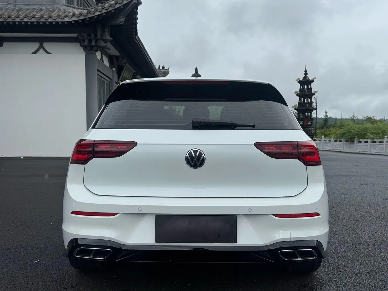 Volkswagen 2023 Golf 8 R-Line 1.4TSI 280TSI Lite (Modified) Automatic Gear 5