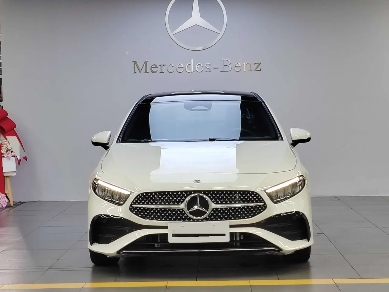 Mercedes Benz Class A 2023 A 200 L 1.3T Fashion Automatic Gear 2