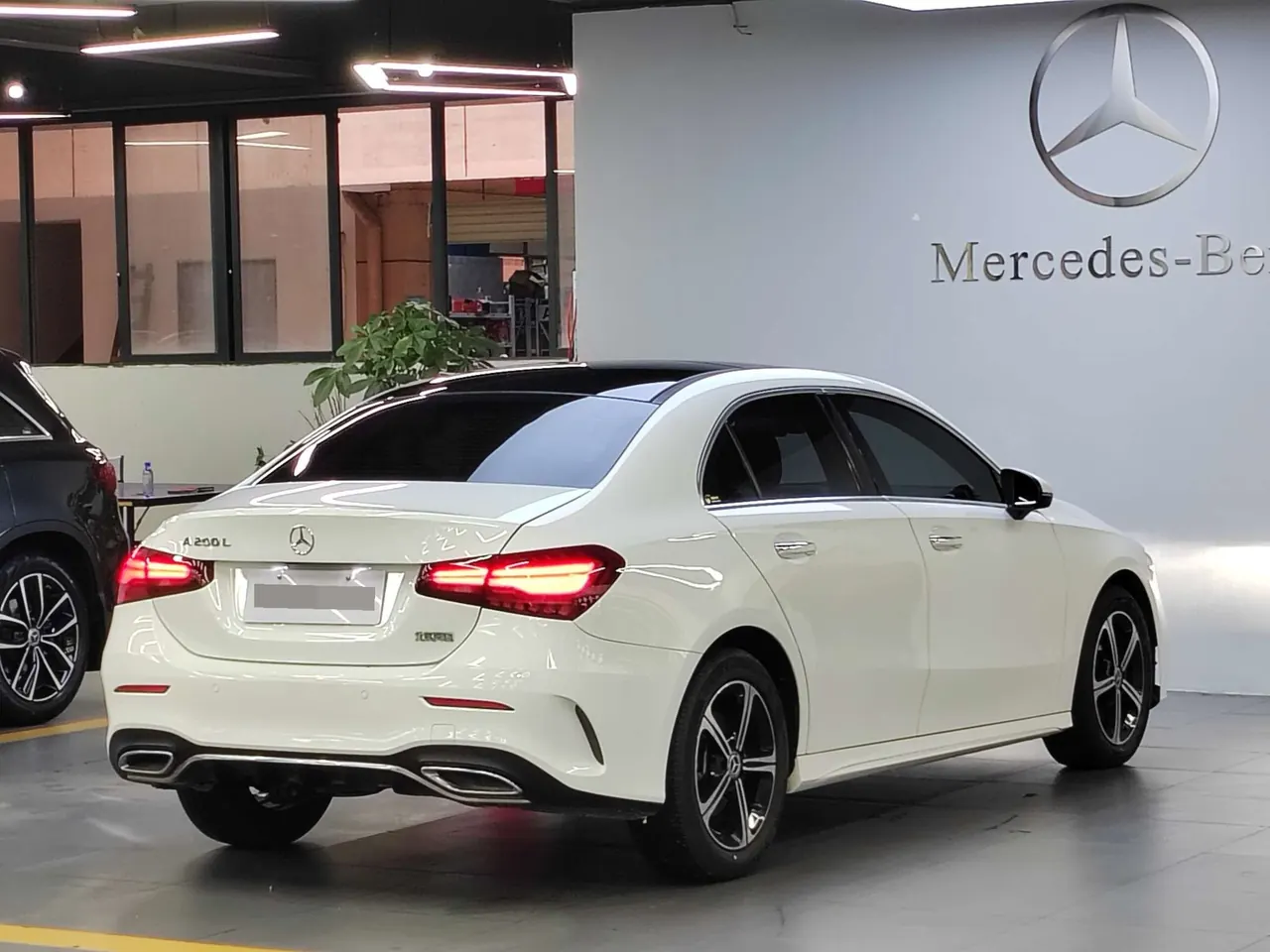 Mercedes Benz Class A 2023 A 200 L 1.3T Fashion Automatic Gear 7