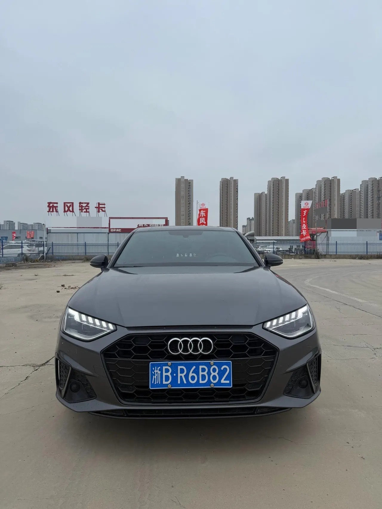 Audi 2024 A4L 2.0TFSI 40TFSI Deluxe Dynamic Automatic 2