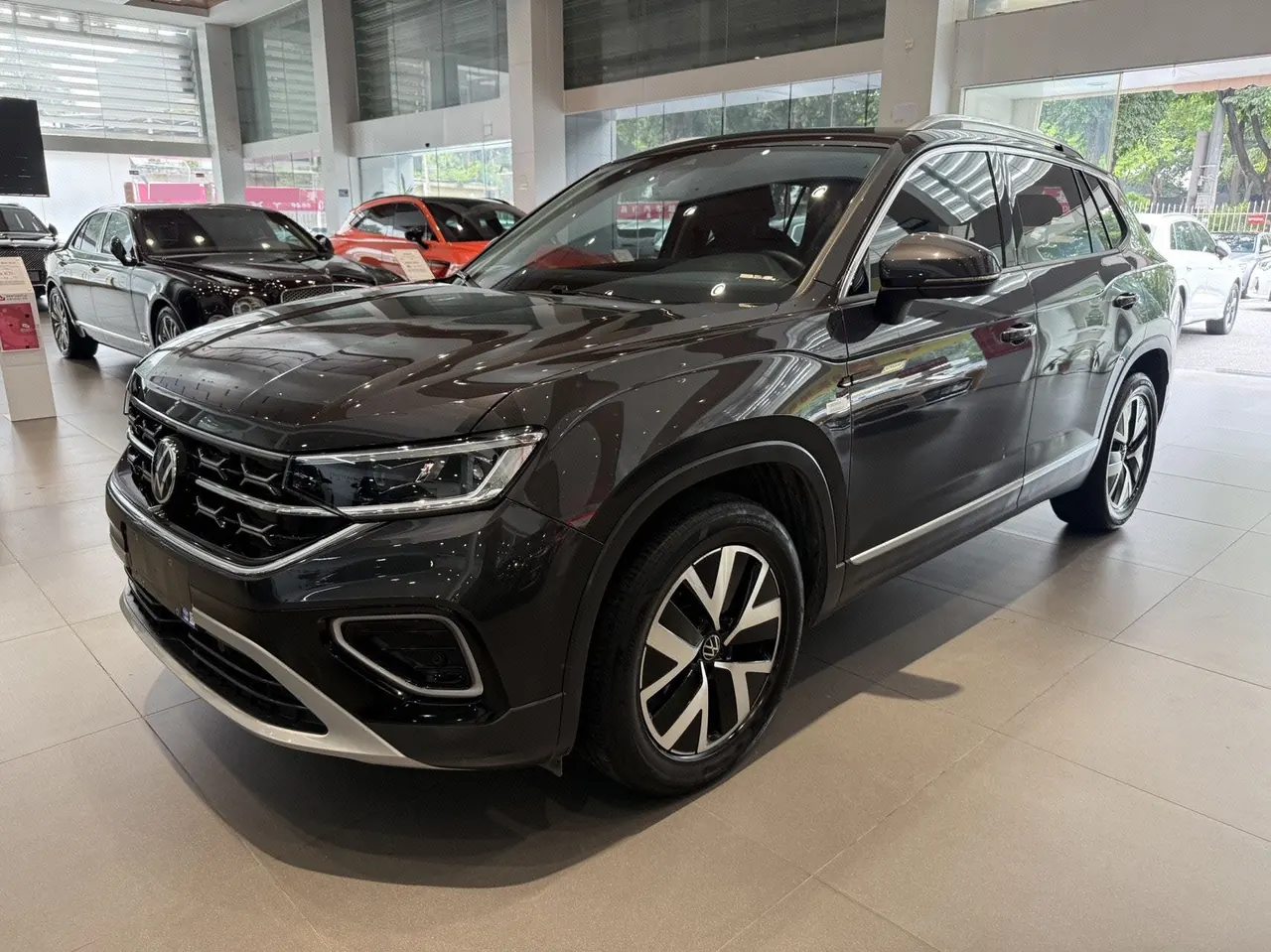 打开图片灯箱:Volkswagen 2023 Tanyue 1.4TSI 280TSI Two-Drive Luxury Plus Advanced Edition Automatic Gear