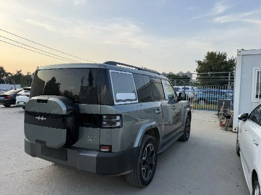 FangChengBao 2026 titanium 7 EV 675KM rear drive flash charge version automatic gear 4