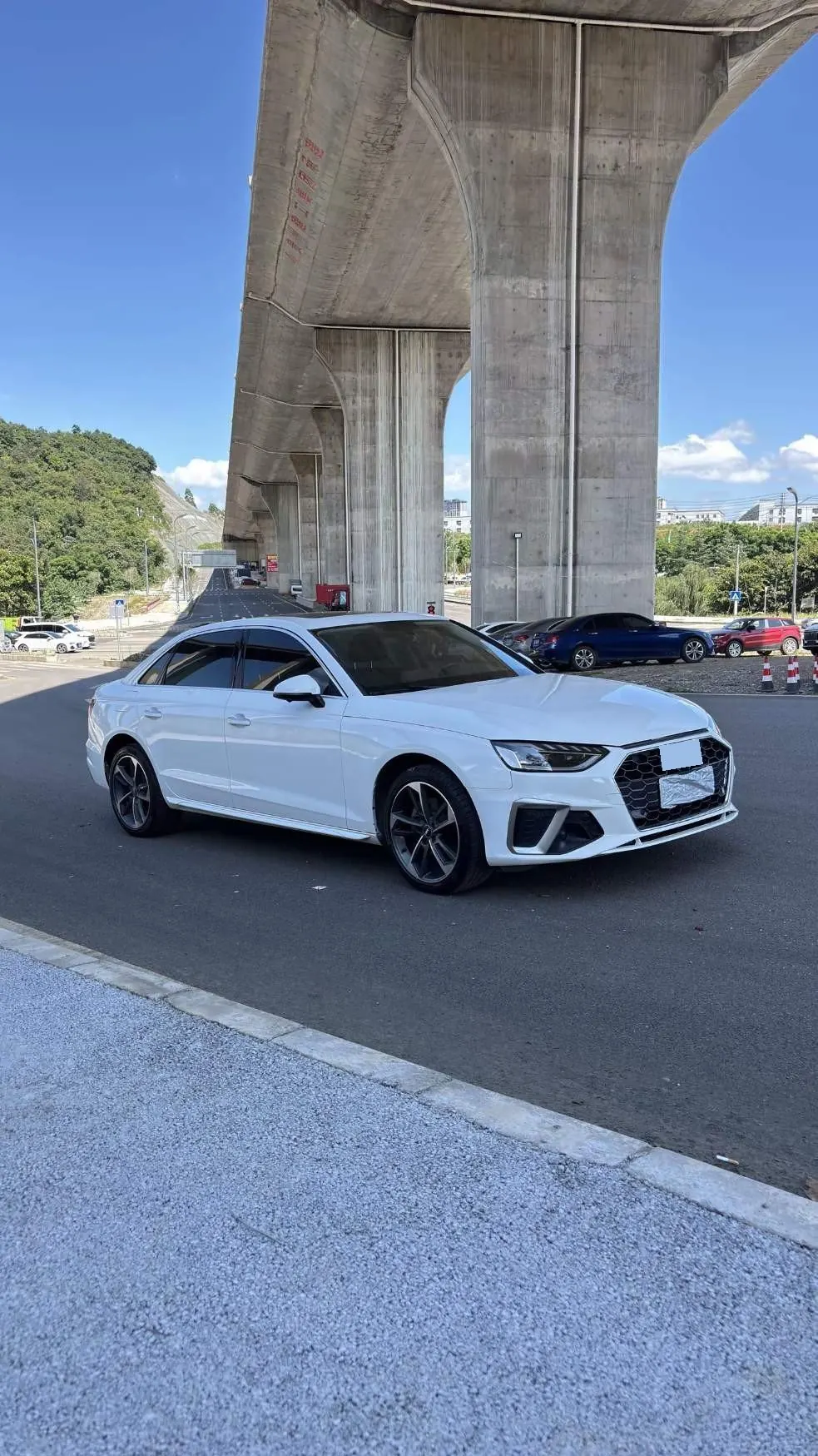 Audi 2020 A4L 2.0TFSI 40TFSI Deluxe Dynamic Automatic 3