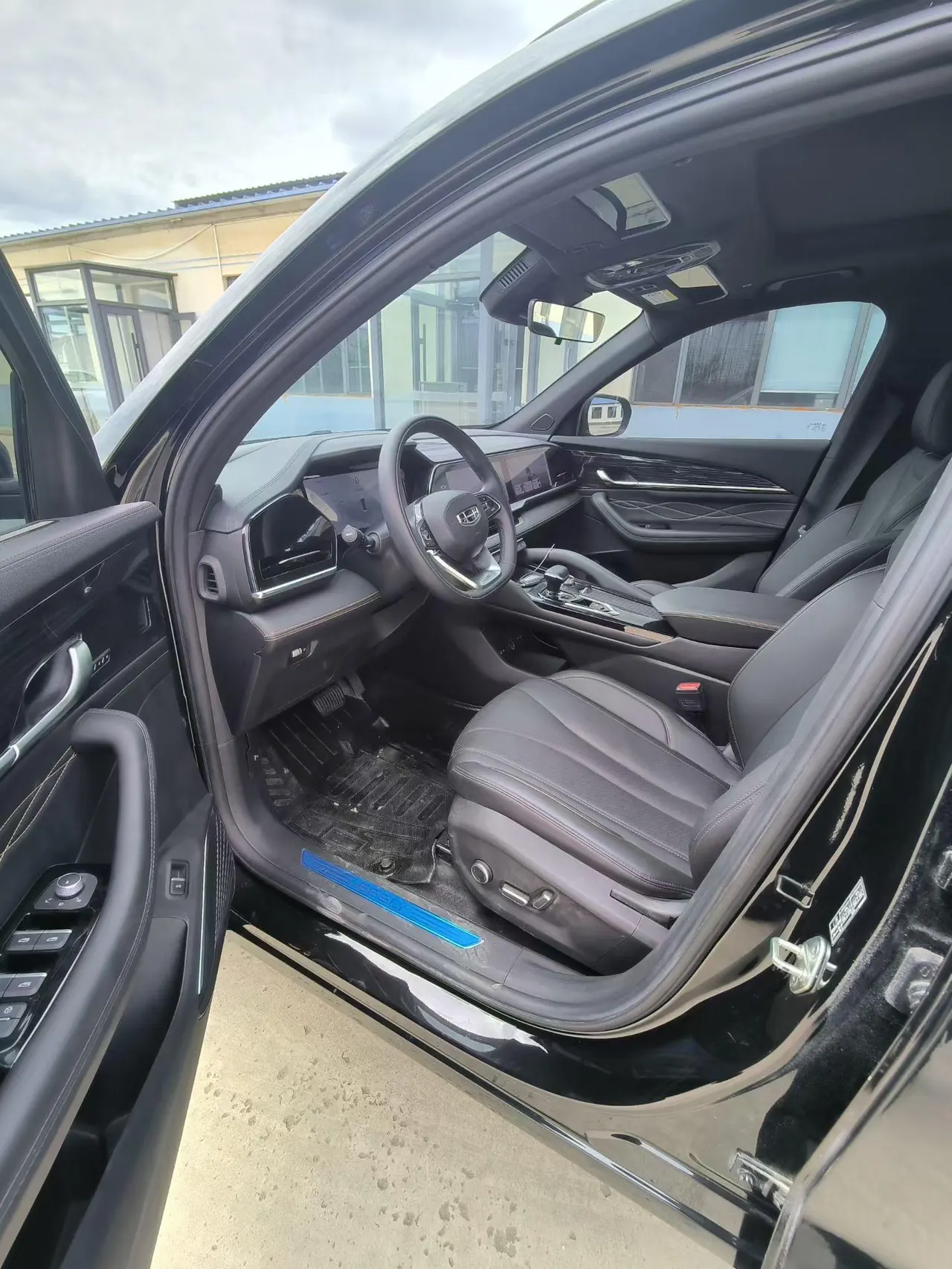 Geely 2024 XingyueL (Monjaro) 2.0TD high-power two-wheel drive cloud version automatic gear 6