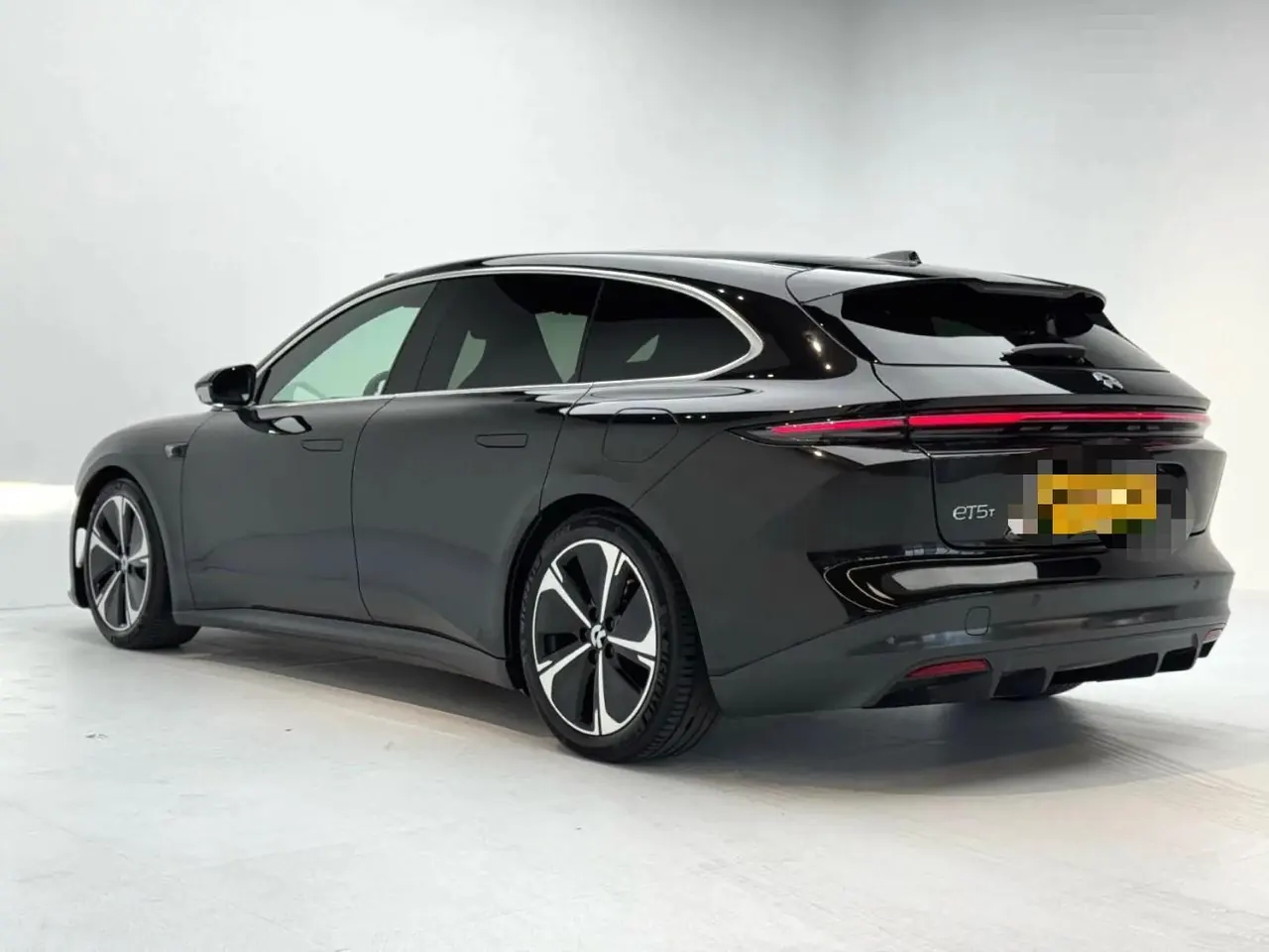 NIO 2024 ET5T 75kWh Touring automatic 5