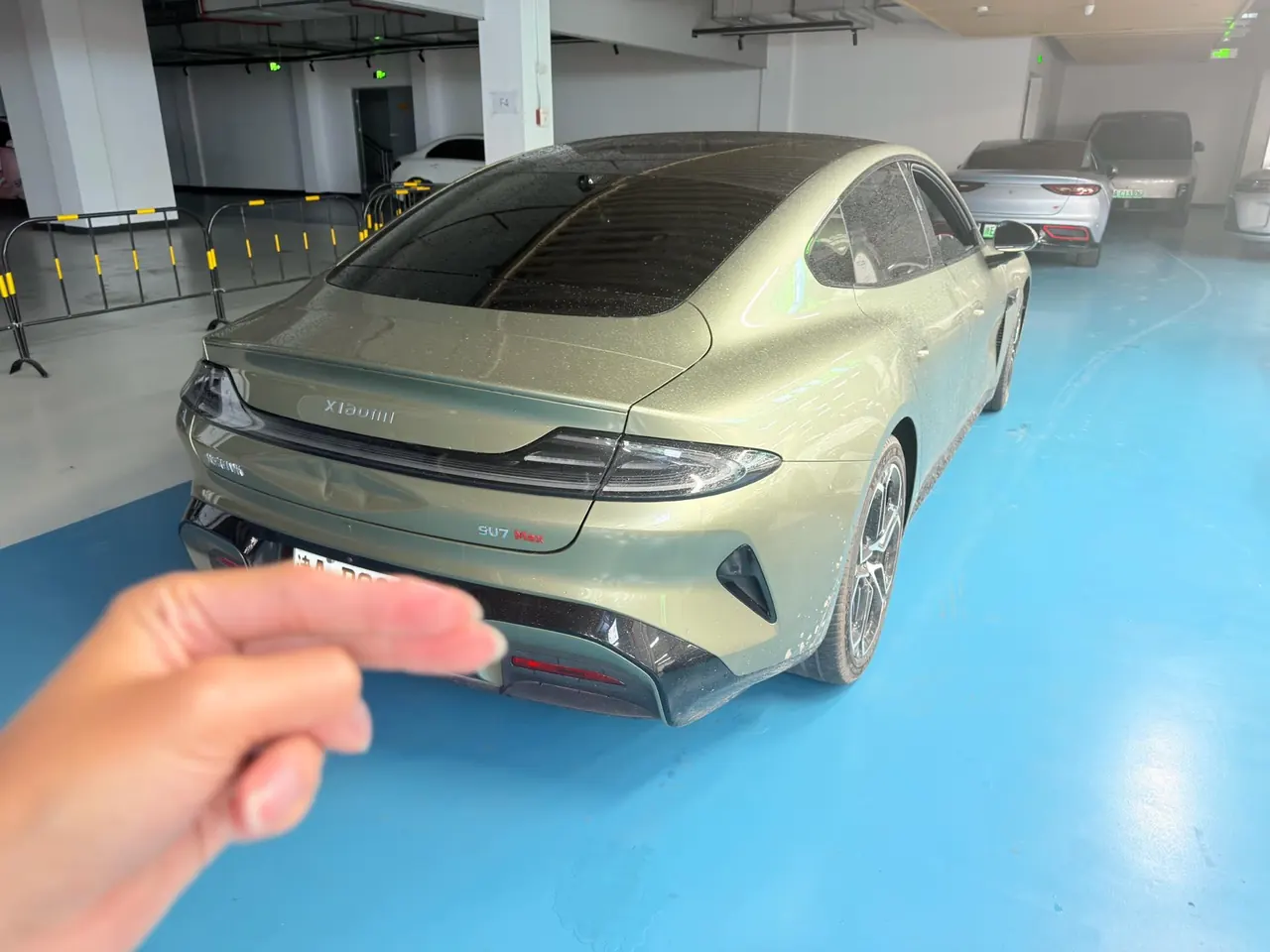 MI 2024 SU 7 800km 4-wheel drive ultra-long endurance high-end smart driving Max version automatic gear 3
