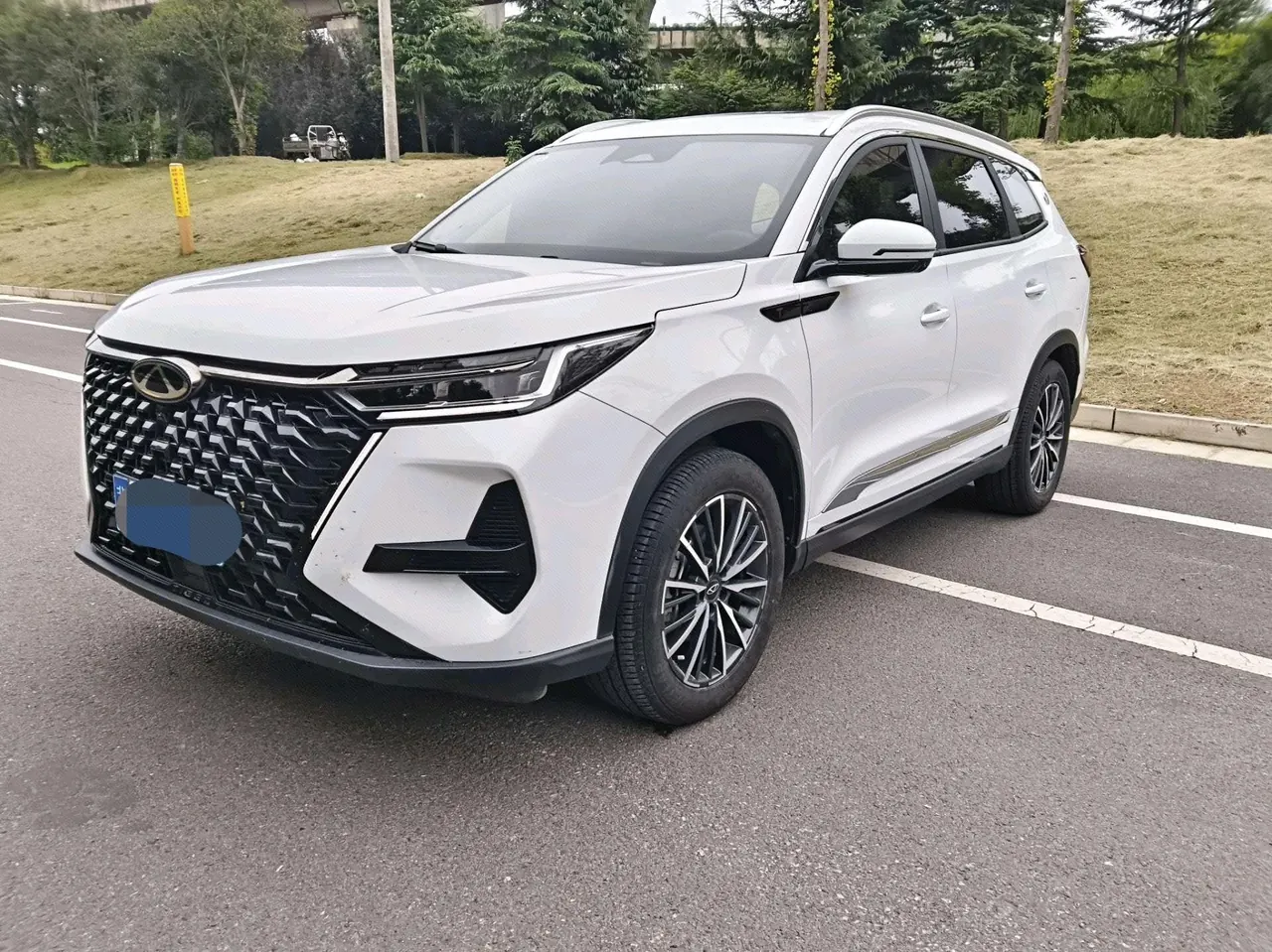 打开图片灯箱:Chery 2024 Ruihu 8 PRO 1.6T 290T Champion Edition Two-wheel Drive Shining Edition 5-seat Automatic Gear