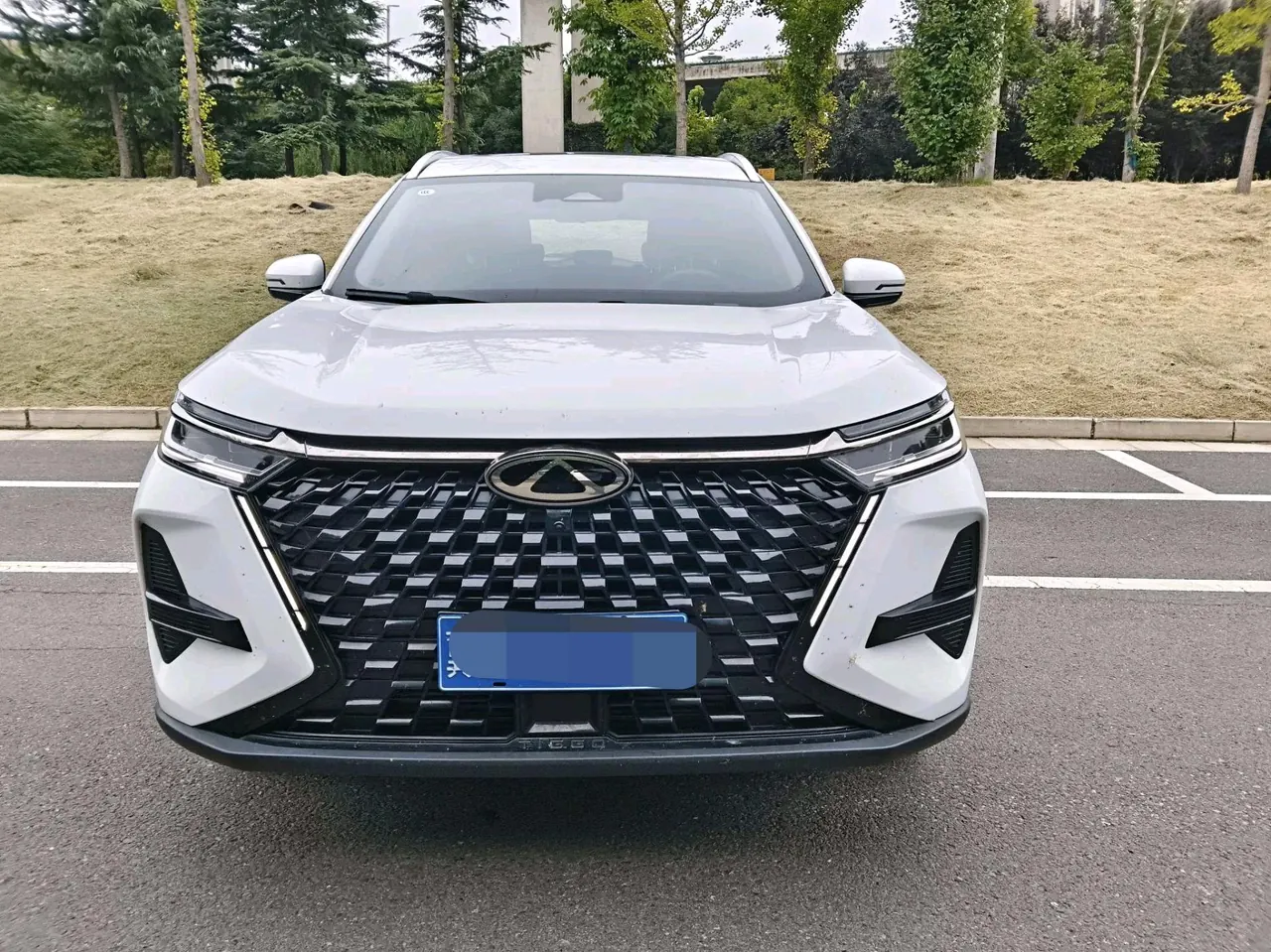 Chery 2024 Ruihu 8 PRO 1.6T 290T Champion Edition Two-wheel Drive Shining Edition 5-seat Automatic Gear 2