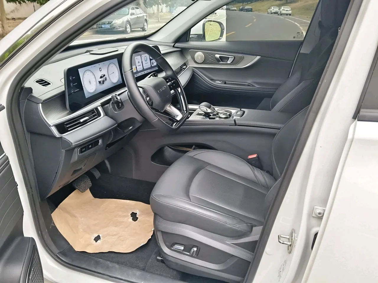 Chery 2024 Ruihu 8 PRO 1.6T 290T Champion Edition Two-wheel Drive Shining Edition 5-seat Automatic Gear 5