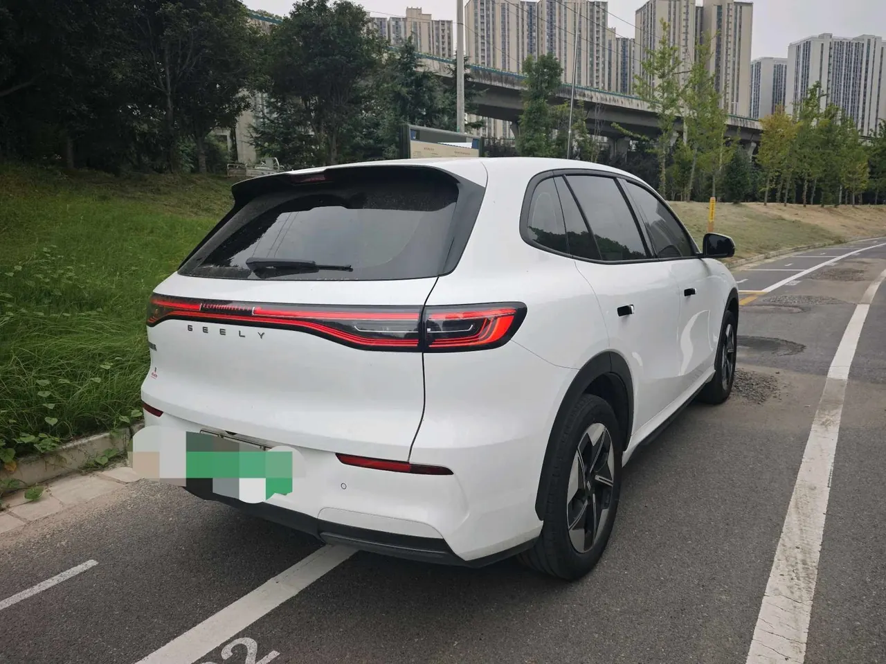 Geely Galaxy 2024 E 5 440Km Discovery Edition Automatic Gear 7