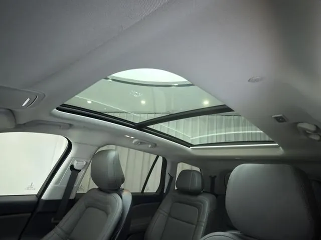 Lincoln 2024 Aviator 3.0T V6 4-wheel Elegant Edition 6-seat Automatic Gear 7