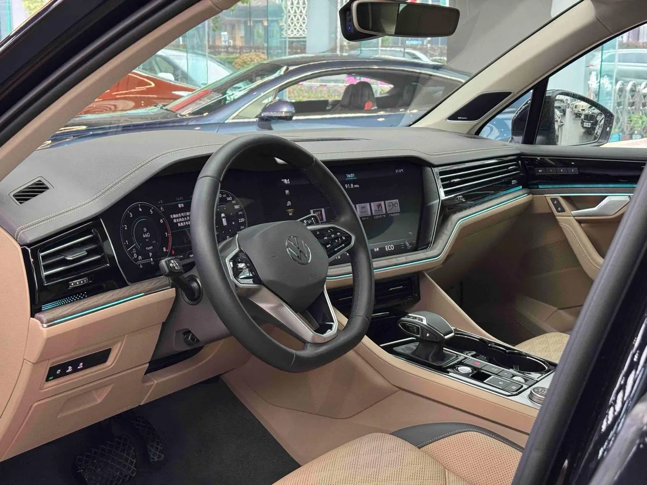 Volkswagen Touareg (Imported) 2021 Touareg 3.0TSI Sharp Edition Automatic Gear 3
