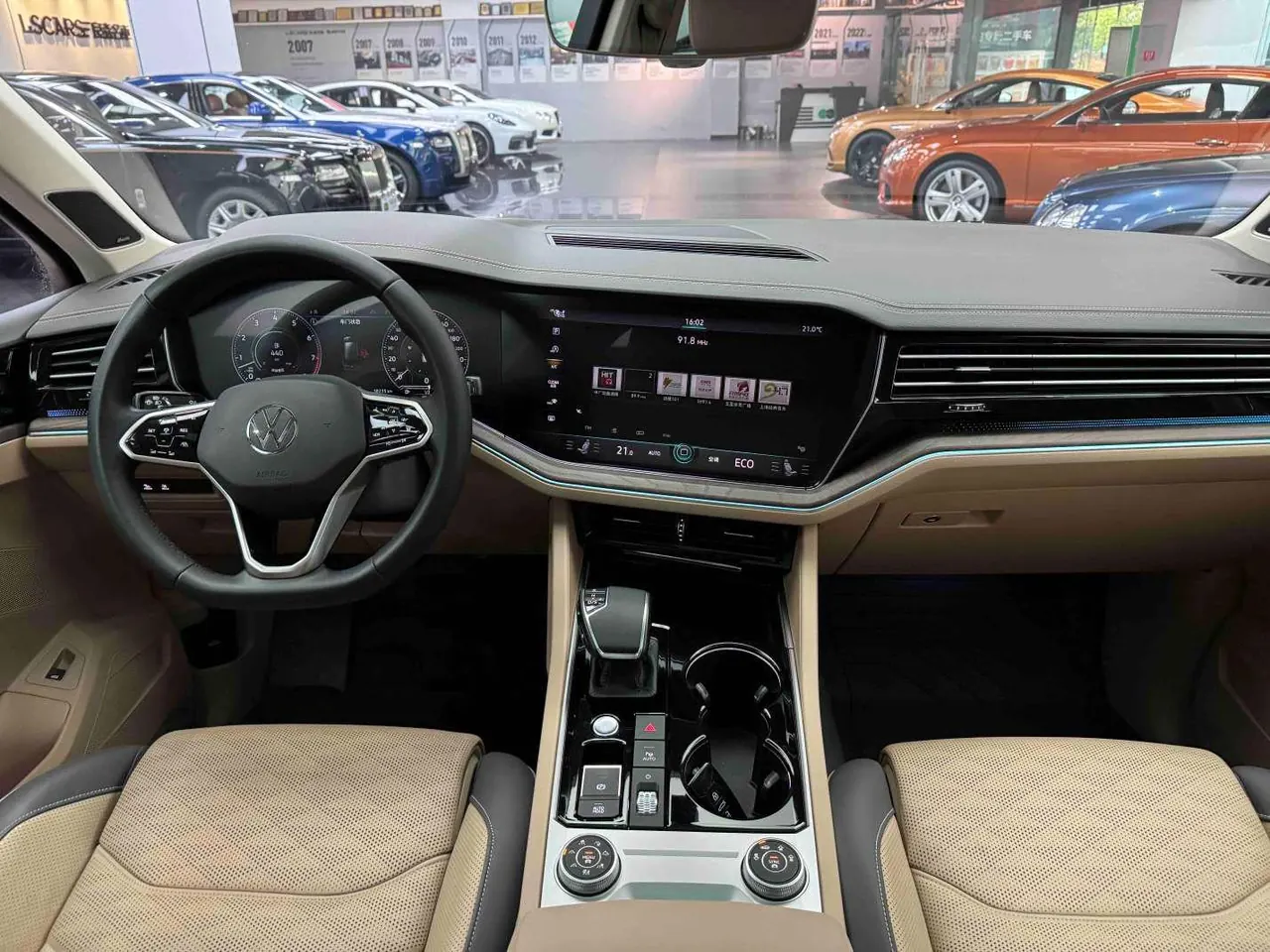 Volkswagen Touareg (Imported) 2021 Touareg 3.0TSI Sharp Edition Automatic Gear 4