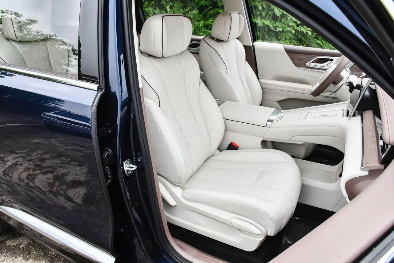 WuLing 2026 Starlight L 1.5 Stepless 260km Six-seater Automatic Gear 5