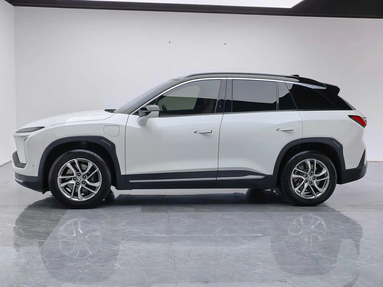 NIO 2020 ES 6 610KM Performance Edition Automatic Gear 3