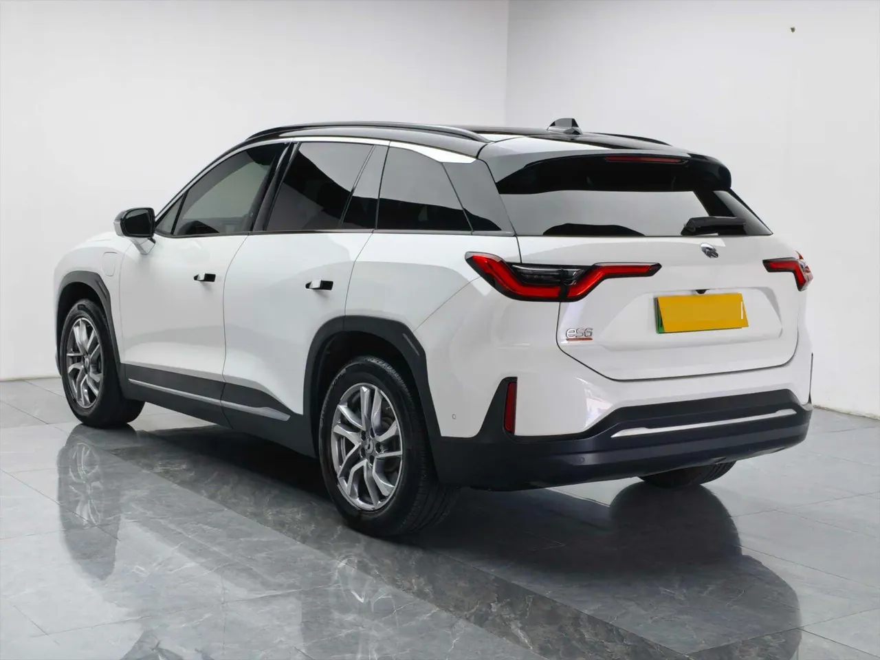 NIO 2020 ES 6 610KM Performance Edition Automatic Gear 4