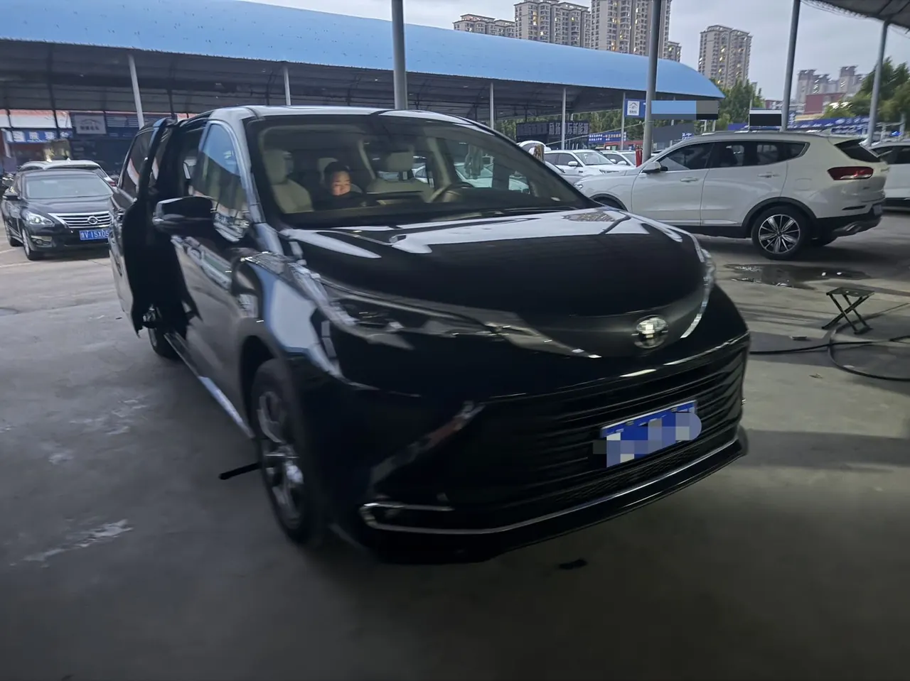 Toyota 2026 Sana 2.5 Stepless Two-Drive Comfort Edition Automatic Transmission 6