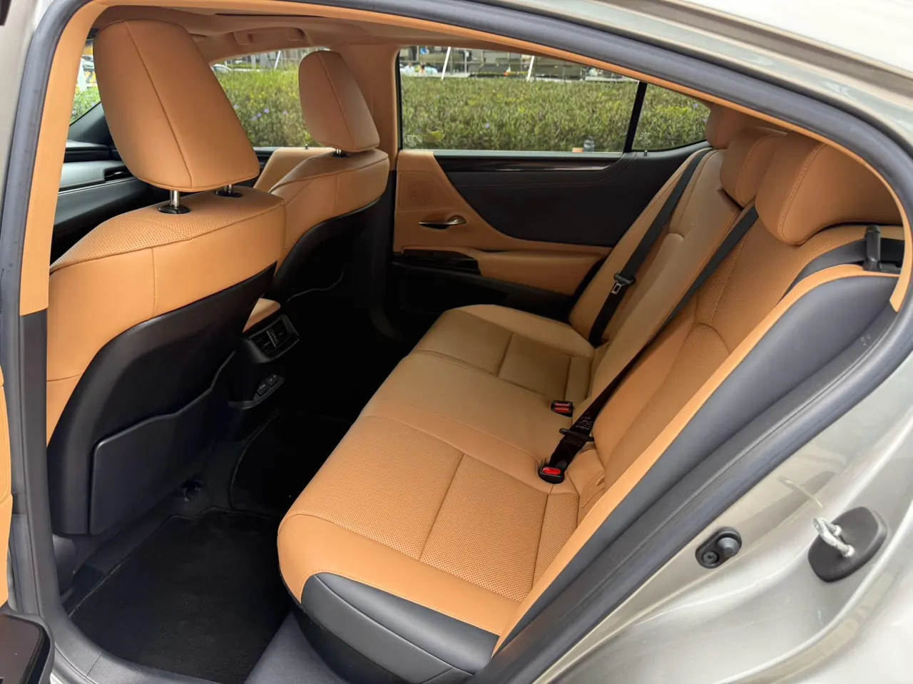 Lexus ES (Imported) 2022 ES300h 2.5 Stepless Excellence Edition Automatic Gear 4