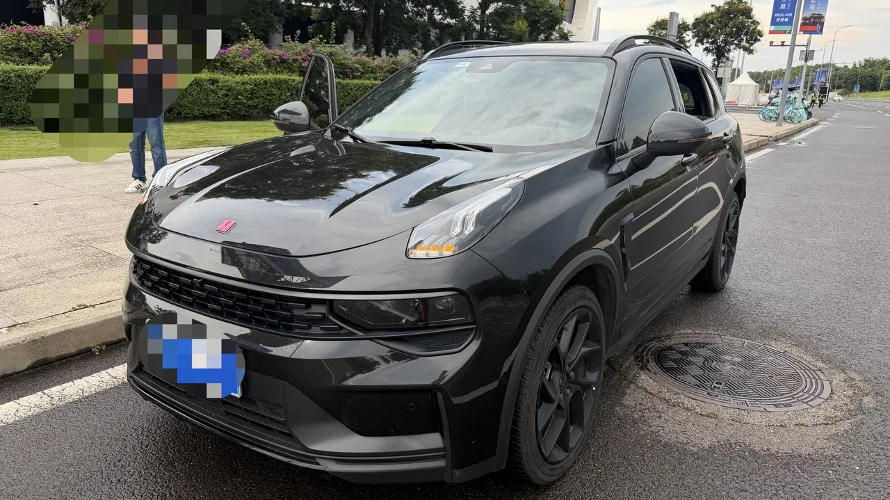 Open image lightbox: LYNK&CO 2021 LYNK&CO 01 2.0TD 4-wheel drive night version automatic gear