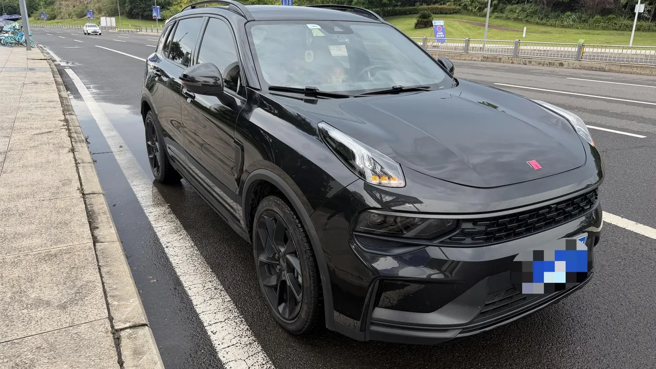 LYNK&amp;CO 2021 LYNK&amp;CO 01 2.0TD 4-wheel drive night version automatic gear 2