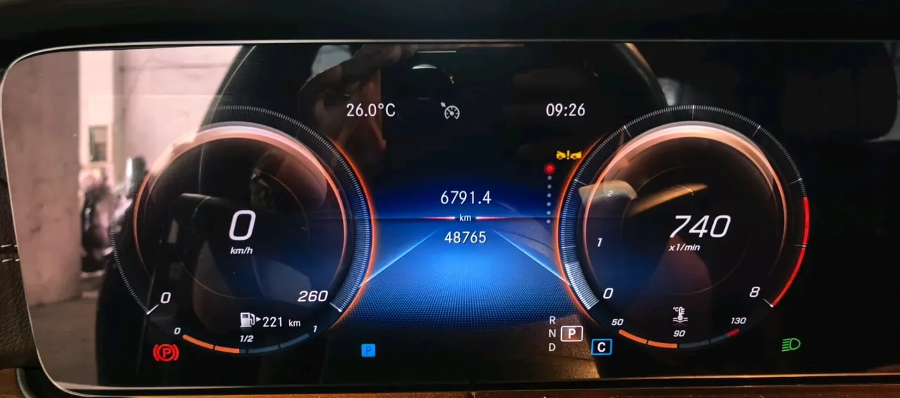 Mercedes Benz E Class 2023 E 260 L 2.0T Automatic 9