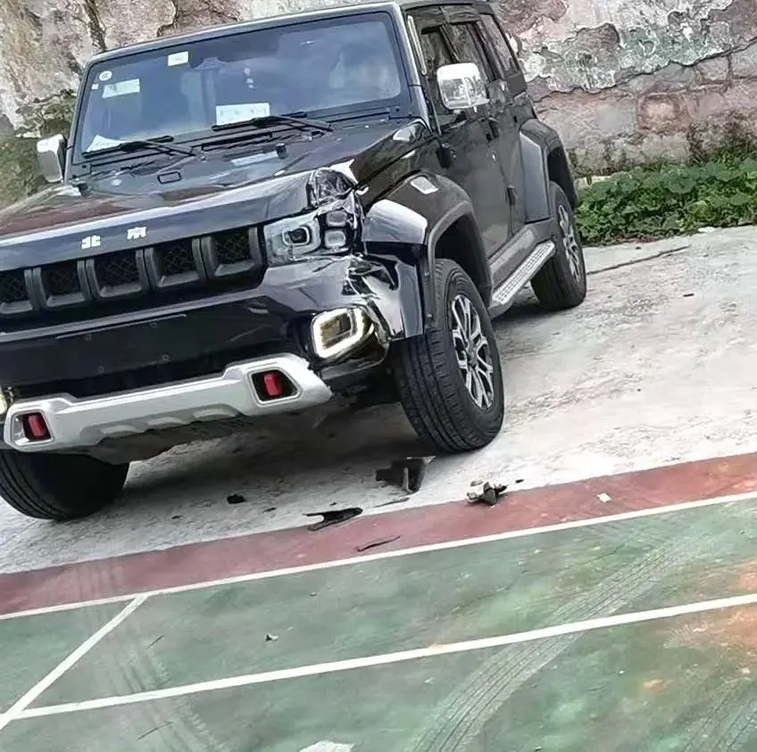 Beijing 2021 BJ40 2.0T Four-wheel Drive Ring Tower Champion Edition Automatic Gear 9