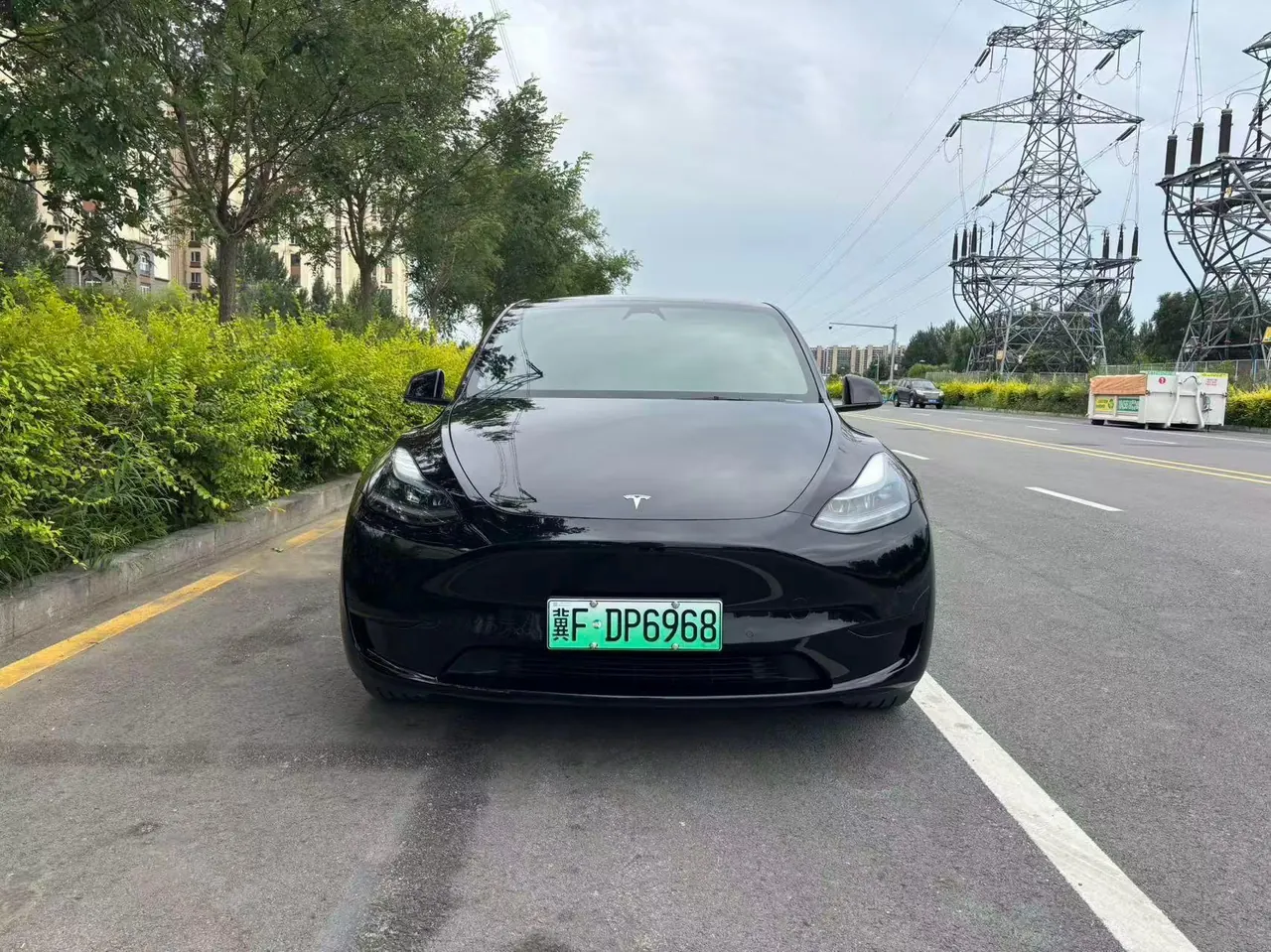 Tesla 2022 Model Y rear-wheel drive version (facelift) automatic gear 2
