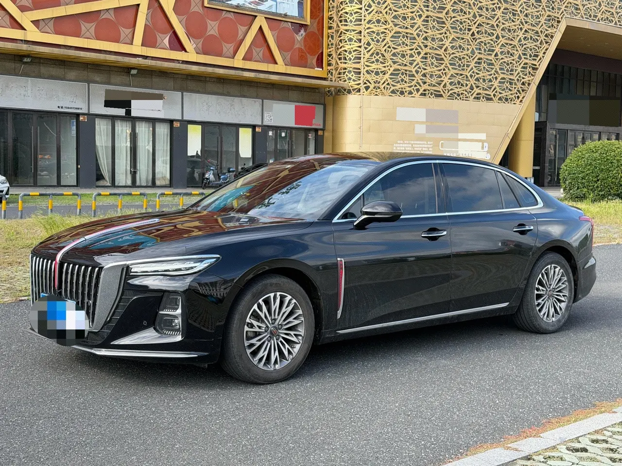 Open image lightbox: HongQi 2023 H5 1.5T Zhilian Flag Rhyme Edition Automatic Gear