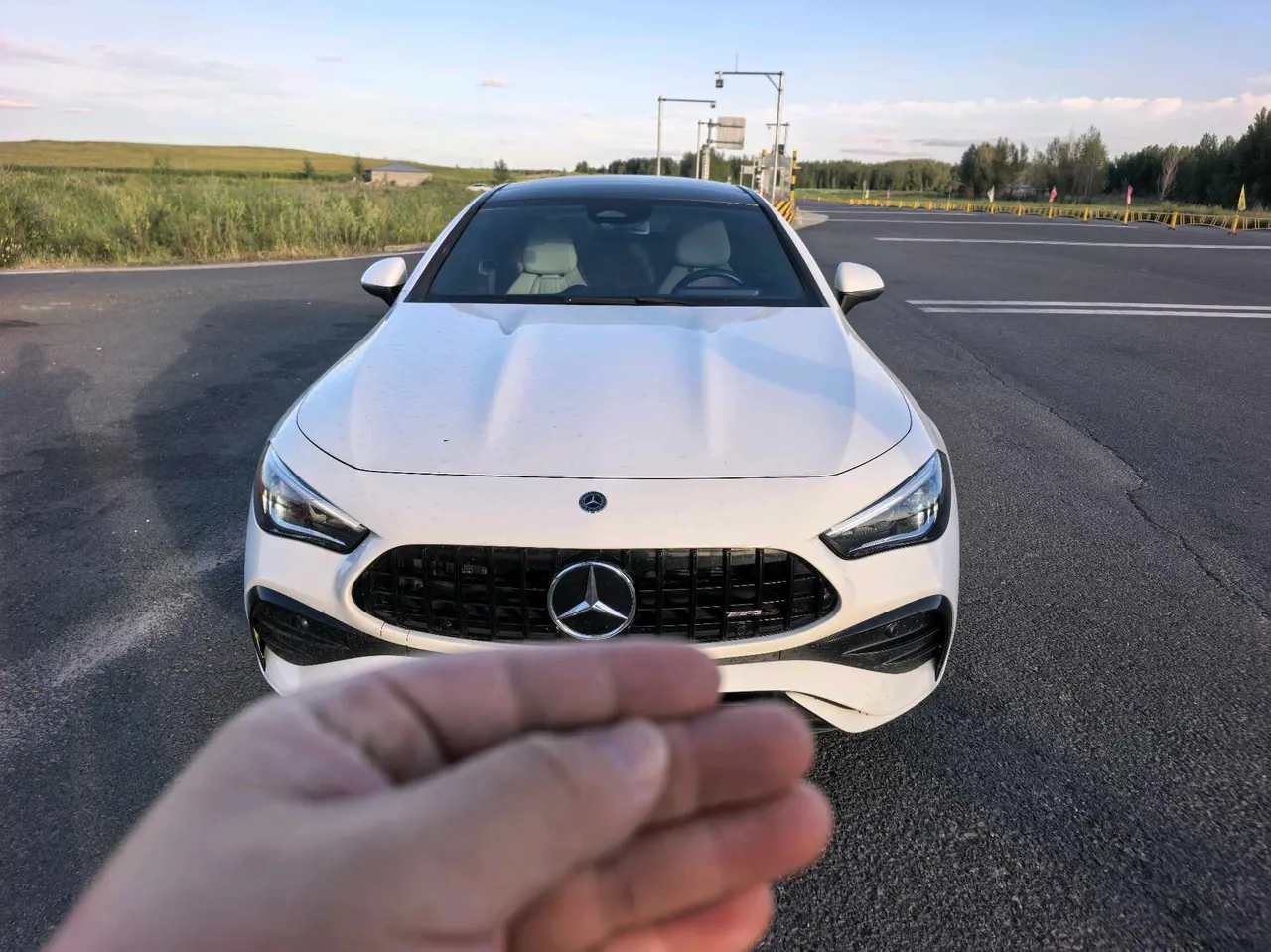 Mercedes Benz CLE (Imported) 2025 CLE 300 4MATIC Coupe 48V 2.0T Dynamic Automatic 2