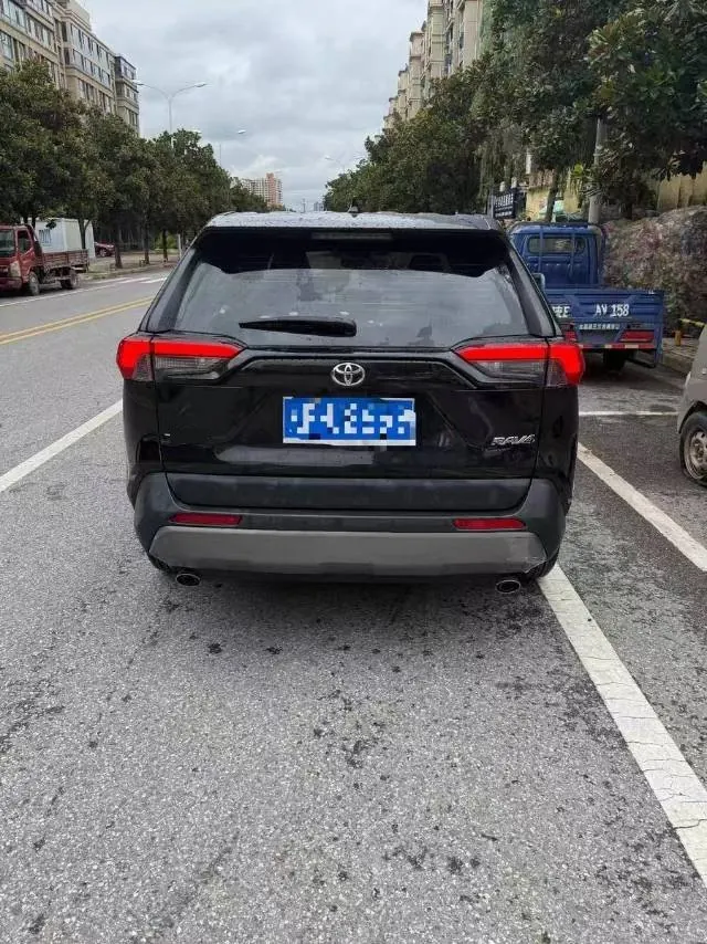 Toyota 2021 RAV4 Rongbo 2.0 Stepless Two-Drive Premium Edition Automatic Gear 7