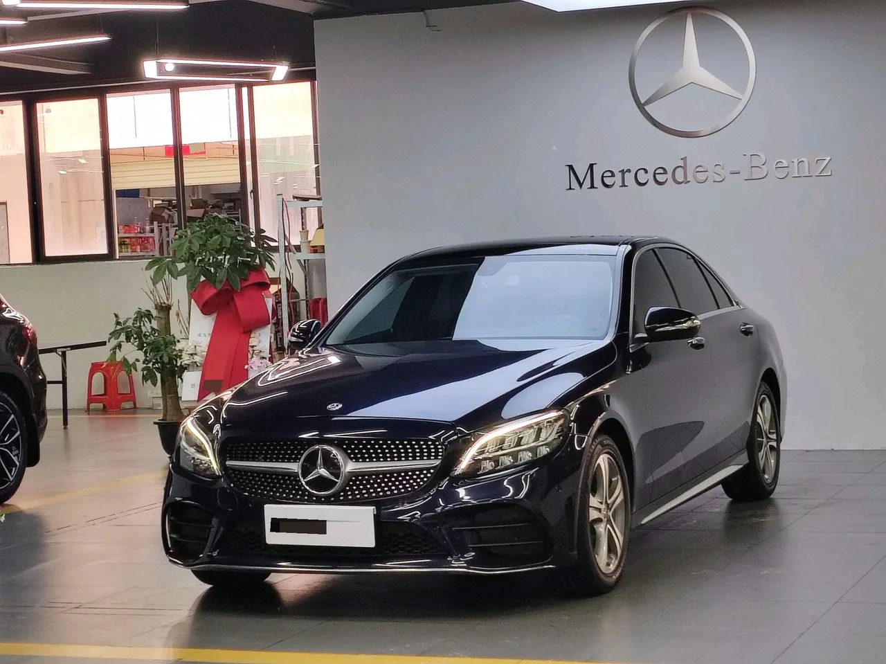 Open image lightbox: Mercedes Benz Class C 2020 C 260 L 48V 1.5T Sports Edition Automatic Gear