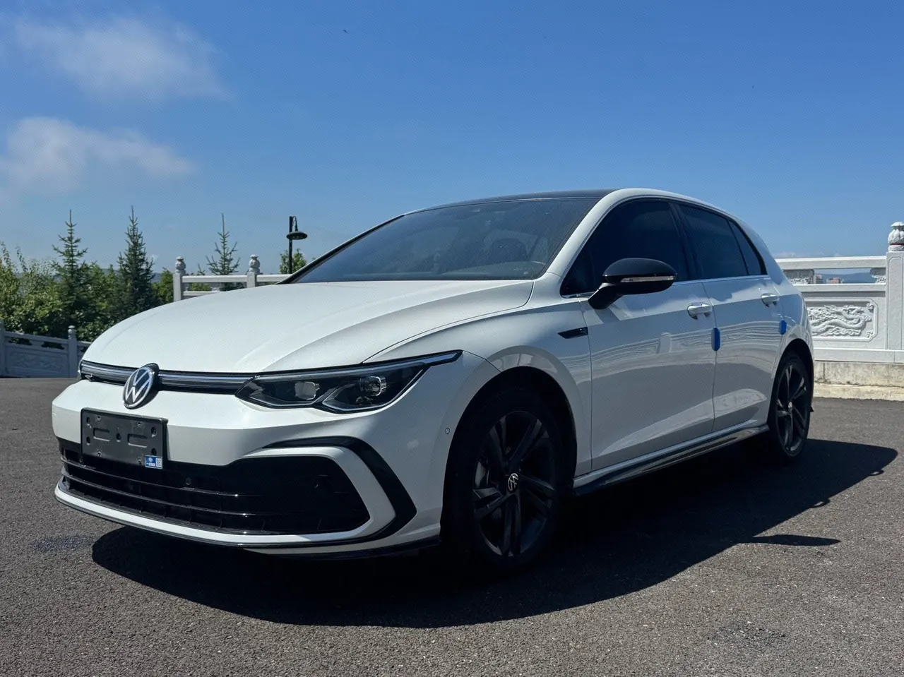 Open image lightbox: Volkswagen 2021 Golf 8 R-Line 1.4TSI 280TSI Automatic