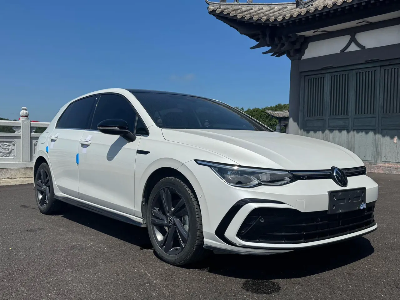 Volkswagen 2021 Golf 8 R-Line 1.4TSI 280TSI Automatic 3