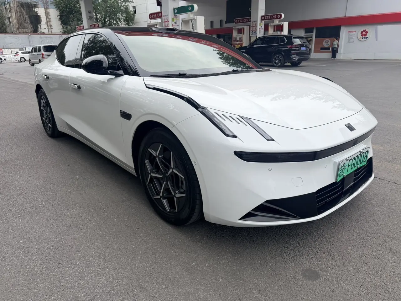 LYNK&amp;CO 2025 LYNK&amp;CO 10 EM-P 1.5T 120 4-wheel drive Ultra (modified) automatic gear 3