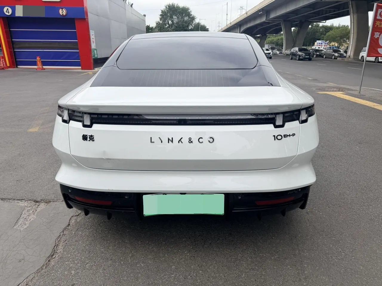 LYNK&amp;CO 2025 LYNK&amp;CO 10 EM-P 1.5T 120 4-wheel drive Ultra (modified) automatic gear 5