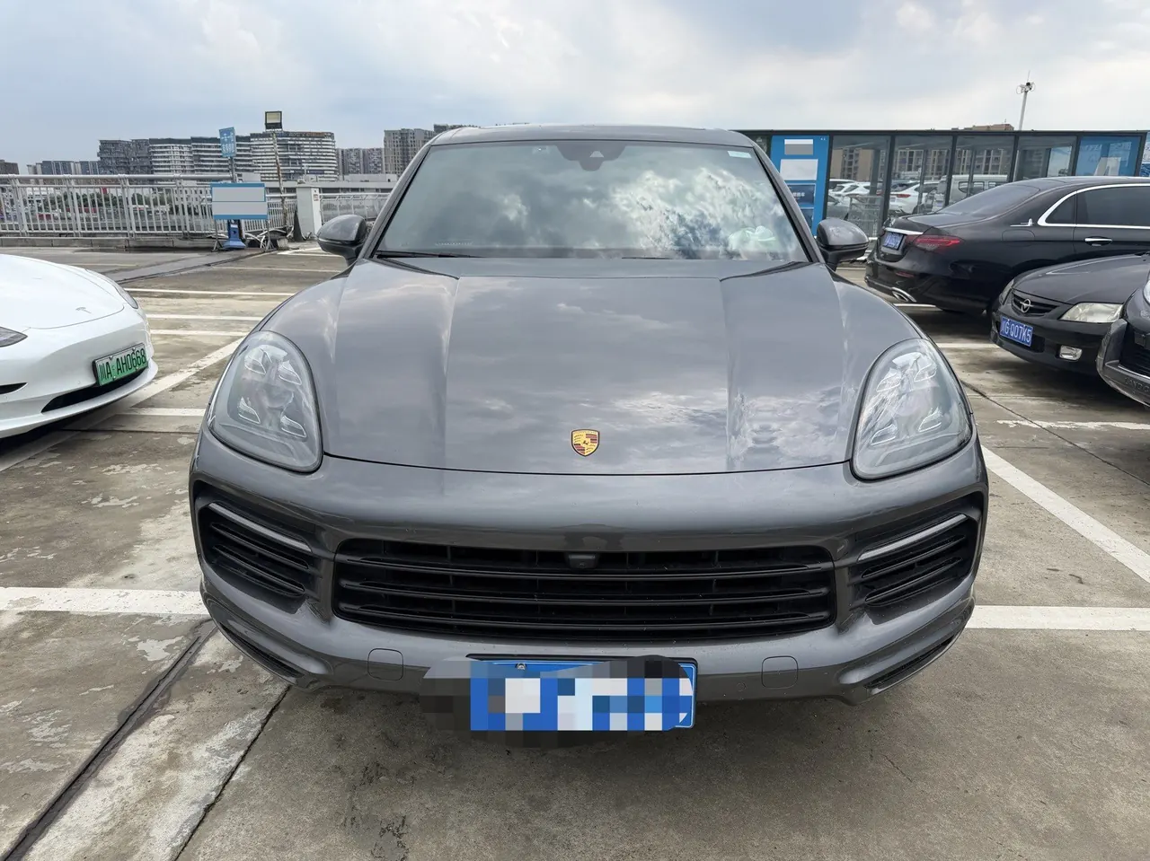 Porsche Cayenne (Imported) 2022 Cayenne 3.0T Platinum Edition Automatic Gear 2