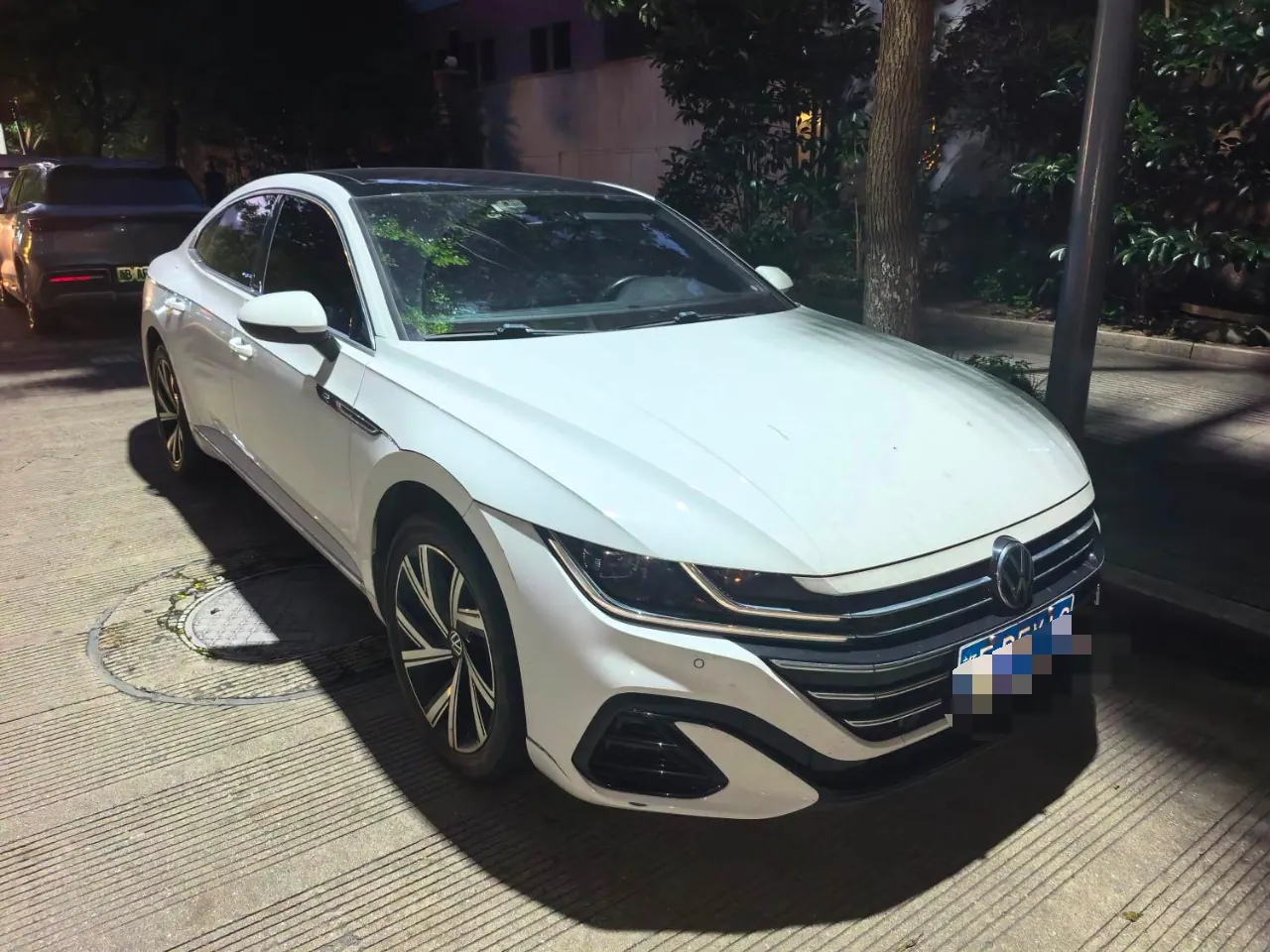 Volkswagen 2021 CC 2.0TSI 330TSI Dazzling Edition Automatic Gear 2