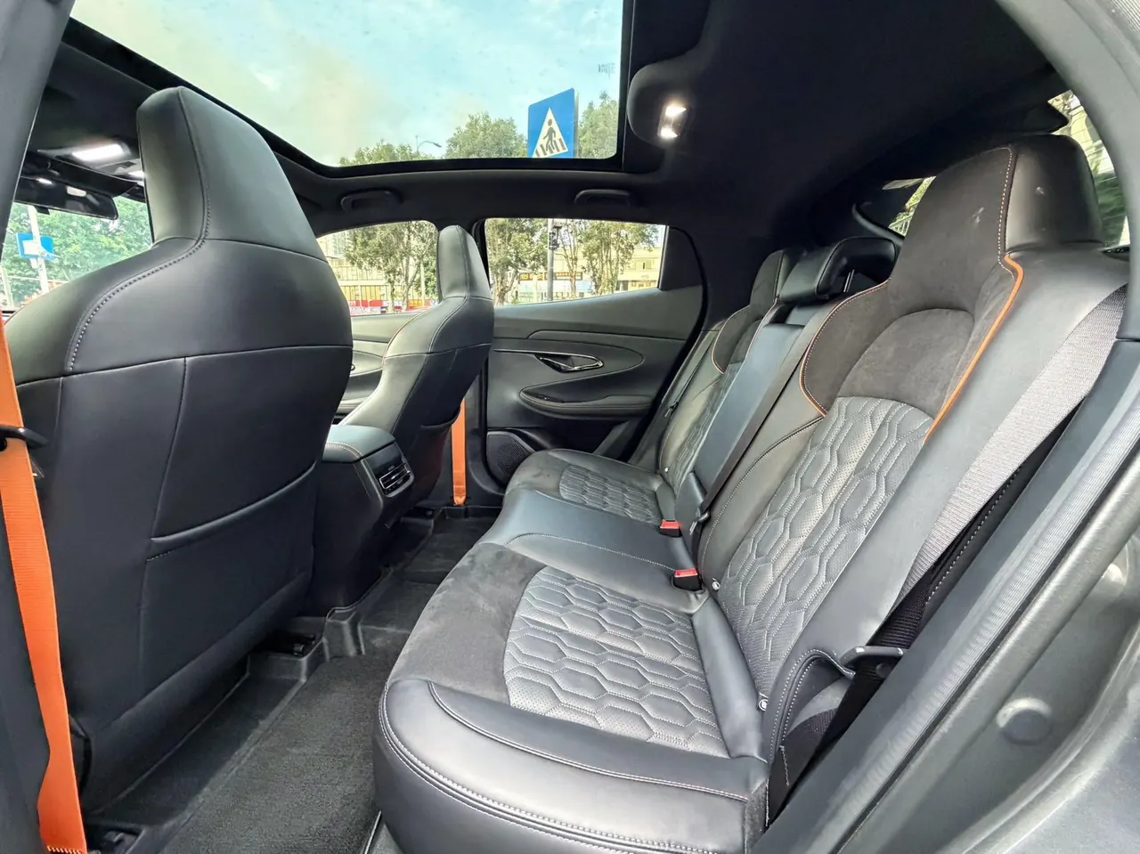 ChangAn 2021 UNI-T 1.5T Sports Flagship Automatic Gear 9