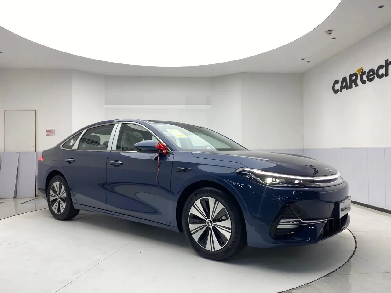 Geely Galaxy 2025 A7 EM-i 1.5 150km Discovery Edition Automatic Gear 2